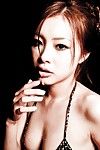 Asya Tatlım Suzuka Ishikawa Oynar ile seks toys, Verir Özensiz oral seks ve kırlangıçlar Cum çekim