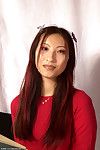 Asiatique première minuterie Mai exposer Minuscule Seins dans plaid Mini Jupe