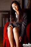 セクシー アジア Babe 走 朝河博士はイェール大学で教鞭を 剥離 off 彼女の スーツ - ランジェリー
