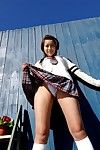 闷热 Nao 吉崎 是 表示 她的 性感的 内裤 和 还 滑动 它的 除了 揭开 核心