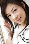 sexy escuro cabelos Takami Hou Goza no mostrando fora ela corpo no lingerie no Casa