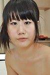 Aziatische tiener Yuka Kojima presentatie haar fuckable curves na Bad