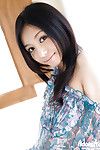 Uroczo Azji Studentka Айно Kishi ucovering jej Elegancki ciało