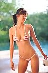 Adolescentes Bikini Chica Laela Ftv muestra su sexy Pechos y hendidura :Por: el Lago