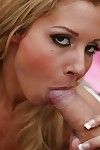 blonde teen NATALIE Vegas saugt ein Big dick und bekommt ein laden der Cum auf Ihr Gesicht
