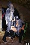 busty Kostüm oyunu porno alyson Tyler veren büyük horoz bir oral seks içinde bot