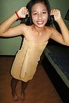 नंगे पांव थाई हूकर pattay खेल चूत में वीर्य के बाद बालों वाली योनी किसी