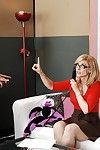 Grande tit milf querida Nina Hartley é sobre para mostrar ela hardcore Sexo competências