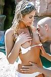 Beach girl Blair Williams taking cumshot on goggles after sex in pool