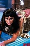 Kruk bestia Egipskie lady Sandra Russo cieszy anal seks i bierze spermy w jej usta