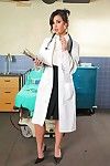 Slutty Arzt Brooke adams Streifen Unten zu Ihr Rot BH und Genießt schwer Schwanz in Ihr lose pussy