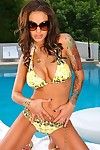 gros seins bikini babe Angelina valentine ivrognes cum après Équitation gros bite :Par: l' piscine