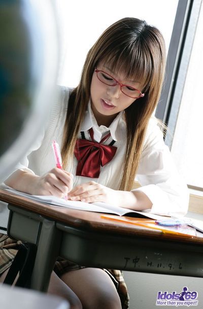 Juvenile brown hair Yume Kimino is jolly off her uniform short skirt and showing shaggy gentile in the classroom