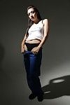 भ्रष्टाचरण जापानी मॉडल Vicky छाया फटने शरीर बंद के सेक्सी पैंट और से पता चलता है यह नग्न