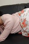 cinese cutie Minori Nagakawa Erotico Danza giù e esporre Il suo folta utero