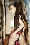 中国 学院 姑娘 在 检查 衬裙 和 软管 Mia 微笑 在 的 色情 照片 届会