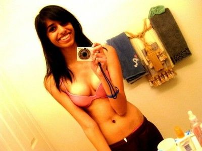 Real indian gfs are posing and meagre gallery 61
